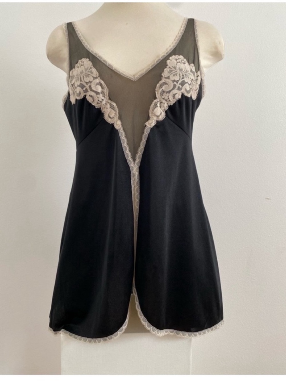 Lace-Trim Black Chemise with Cream Accents